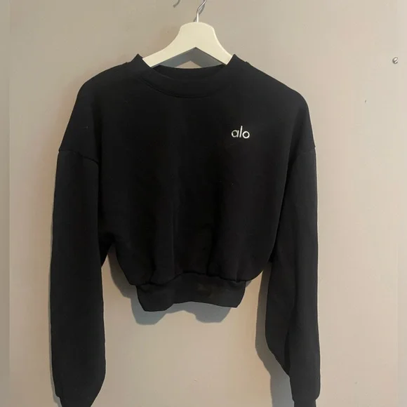 ALO Yoga | Sweaters | Alo Yoga Womens Black Cropped Accolade 
